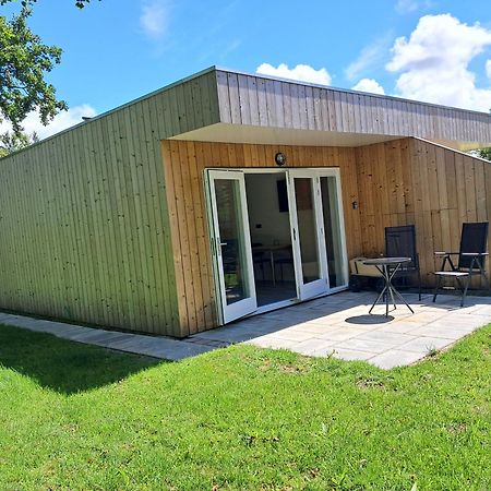 Strandhuisje Freek, 900 M Van Zee En Strand 칼란트소그 외부 사진